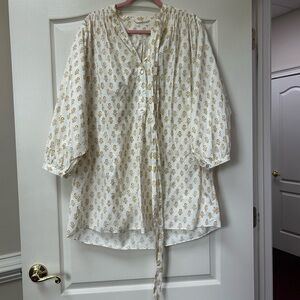 Doen White and Gold 3/4 Sleeve Mini Dress